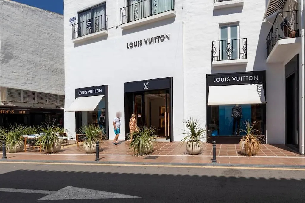 In The Heart Puerto Banus Luxurious Apartment Marbella Spain